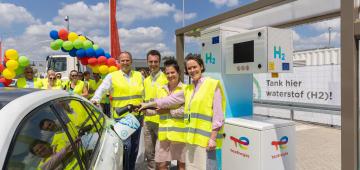 TotalEnergies opent waterstoftankstation in Veldhoven
