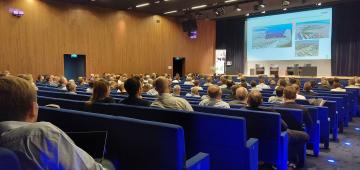 Strong industrial ambitions and unique debates at WaterstofNet’s yearly conference