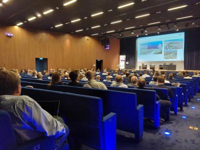 Strong industrial ambitions and unique debates at WaterstofNet’s yearly conference