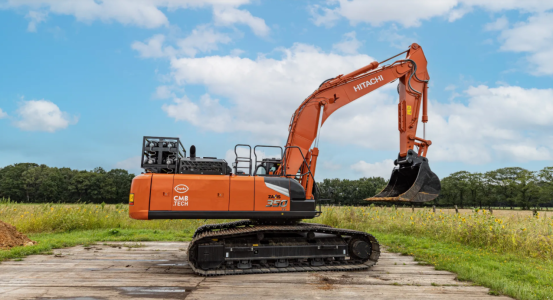 CMB.TECH en Luyckx stellen waterstofgraafmachine voor