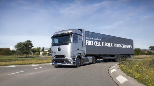 Daimler Truck launches NextGenH2 Truck