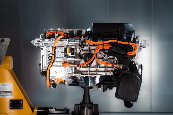Buckle up! BMW shifts gears further towards hydrogen