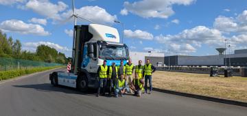 Colruyt Group and VDL put first Belgian H2HAUL trucks on the road