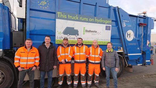 WaterstofNet organised the demonstration of a garbage truck on hydrogen in Hürth, near Cologne