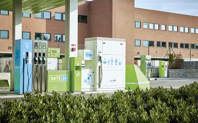 Colruyt Group opens unique green hydrogen refuelling station and anounces investment of 35 million euro in hydrogen economy!