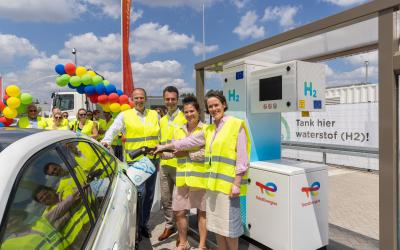 TotalEnergies opent waterstoftankstation in Veldhoven