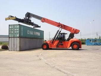 Enthusiastic start for hydrogen in port equipment