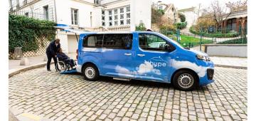 Stellantis deploys a first fleet of 50 wheelchair-accessible hydrogen taxis in Paris