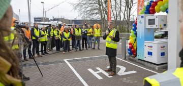TotalEnergies inaugureert H2Benelux waterstoftankstations in regio Rotterdam en Utrecht