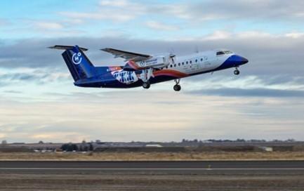 Hydrogen-powered airplane aces its first experimental flight in central Washington
