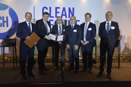 5 Europese busbouwers tekenen een 'letter of understanding' voor 500 tot 1000 brandstofcelbussen tegen 2020 