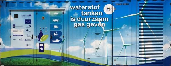 WaterstofNet presenteert nieuw mobiel waterstofvulpunt op NVRD Jaarcongres