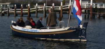 Vaarseizoen gestart: sloep op waterstof weer te huur op het Veerse Meer