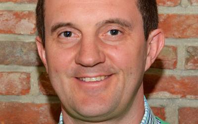WaterstofNet verwelkomt Tom Verlinden als projectmanager voor de Waterstof Industrie Cluster