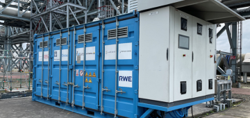 RWE installs first Battolyser System in Eemshaven