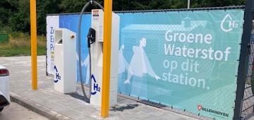 Vollenhoven opens first hydrogen refueling station at BP Eindhoven