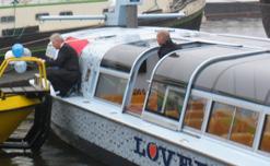 Doop eerste waterstofboot Amsterdam